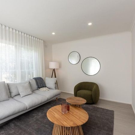 Elegant 2-Bedroom House In Prahran W Parking! Melbourne Luaran gambar