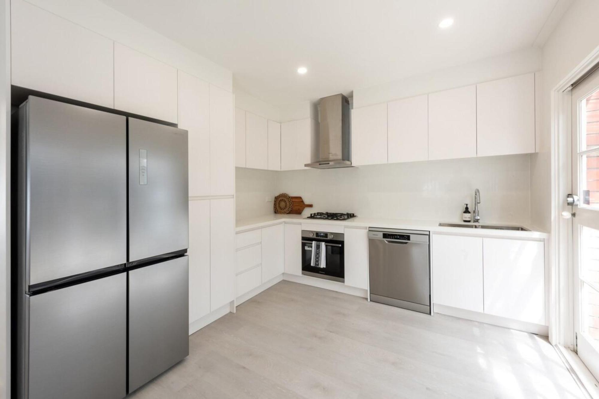 Elegant 2-Bedroom House In Prahran W Parking! Melbourne Luaran gambar